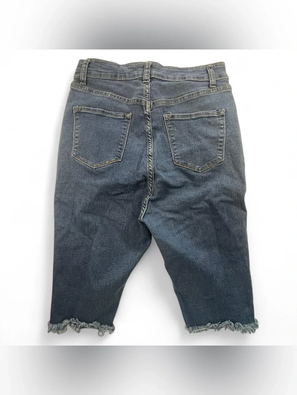 Fashion Nova Ripped Denim Capri Shorts Women’s Size 15 Distressed Long Jorts